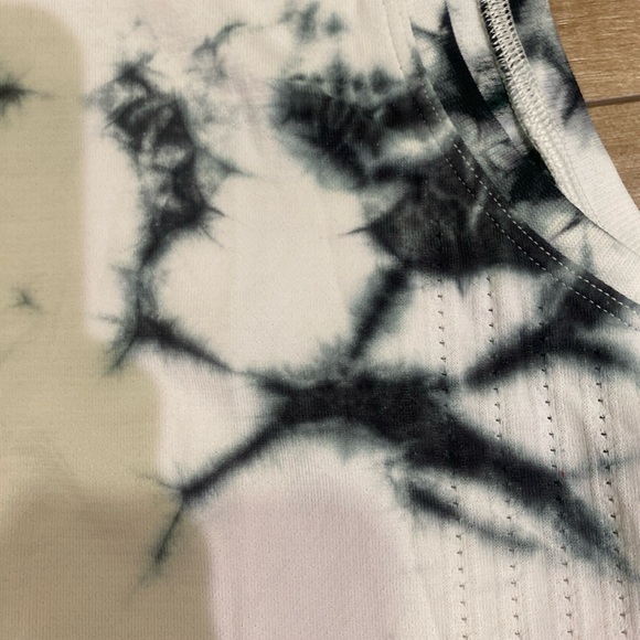 Lululemon tie dye muscle tan cropped small - Picture 2 of 6